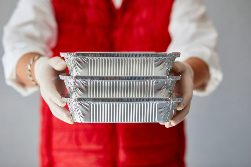 La Ce Se Folosesc Caserolele din Aluminiu în Domeniul Alimentar: Versatilitate și Beneficii